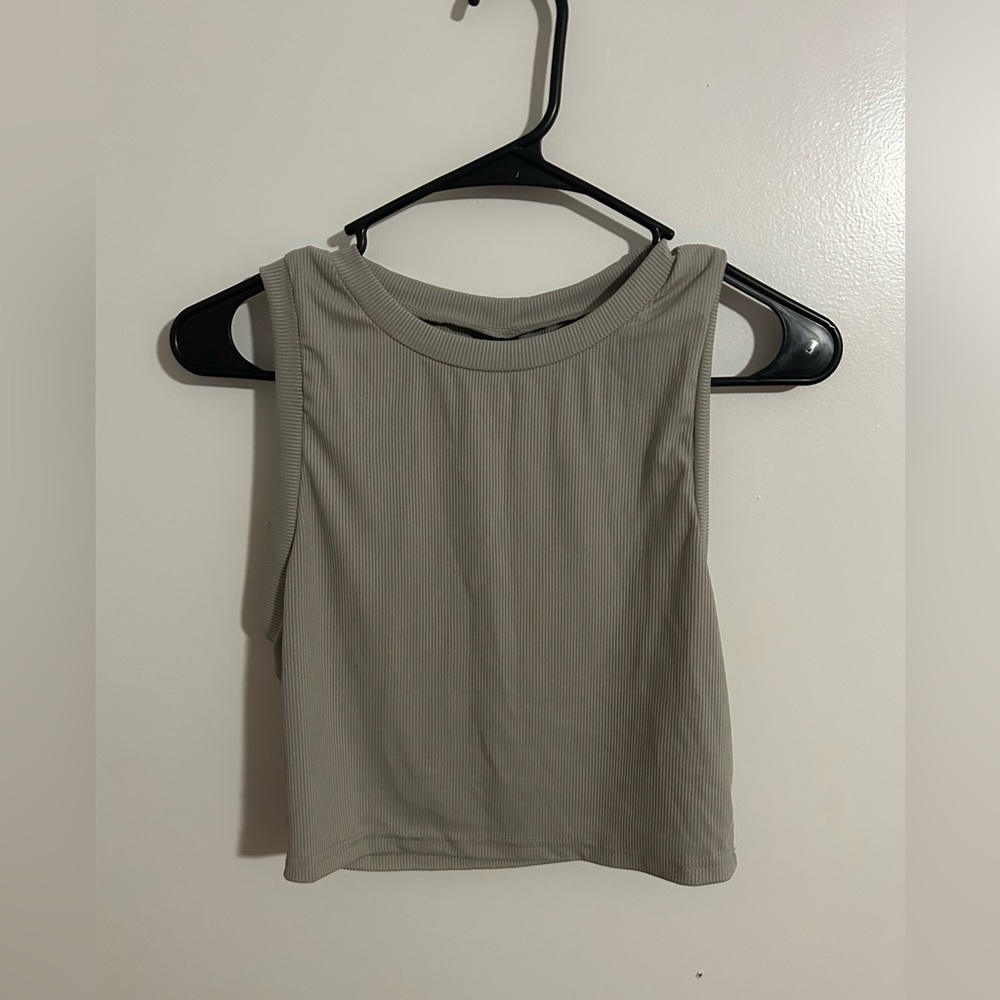 Gray crop top. Size medium.